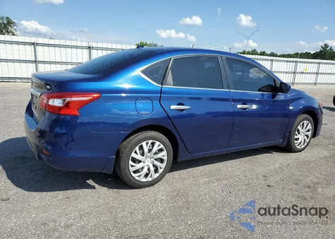 2017 Nissan Sentra S z USA, uszkodzony, nr VIN 3N1AB7AP3HY277846